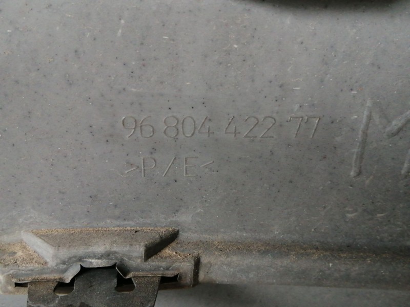 Recambio de paragolpes trasero para peugeot 308 confort referencia OEM IAM 9680442277  