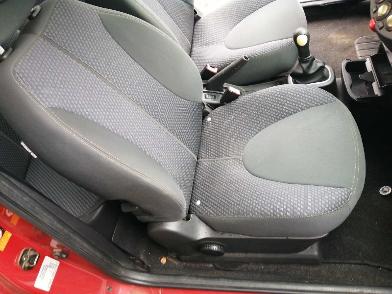 Recambio de asiento delantero derecho para nissan micra c+c (ck12e) acenta referencia OEM IAM   