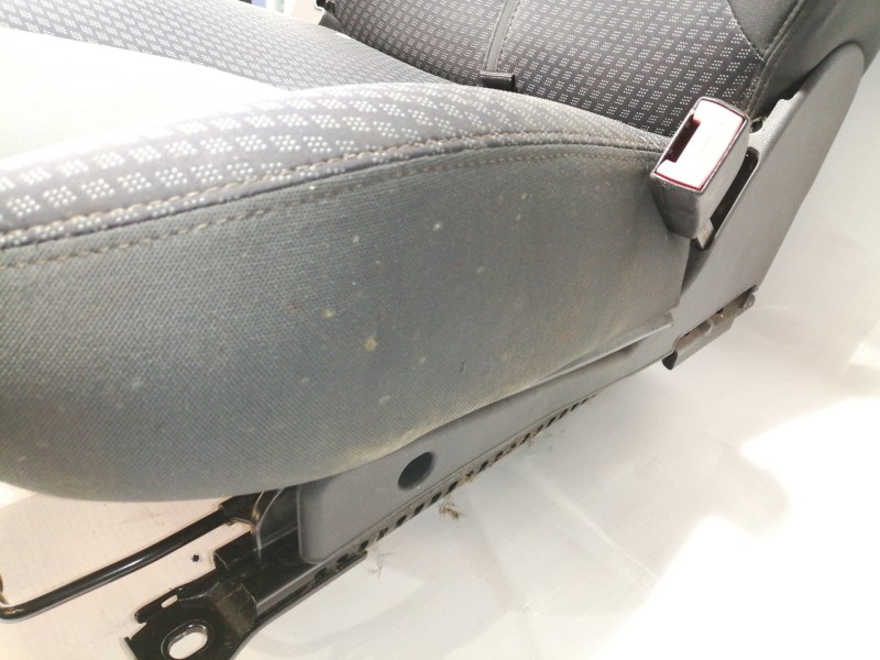 Recambio de asiento delantero derecho para nissan micra c+c (ck12e) acenta referencia OEM IAM   