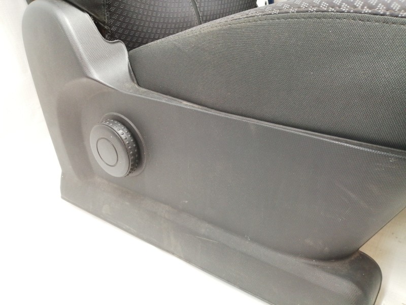 Recambio de asiento delantero derecho para nissan micra c+c (ck12e) acenta referencia OEM IAM   
