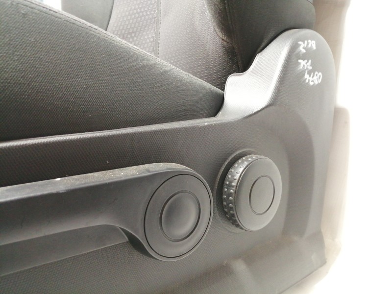 Recambio de asiento delantero izquierdo para nissan micra c+c (ck12e) acenta referencia OEM IAM   