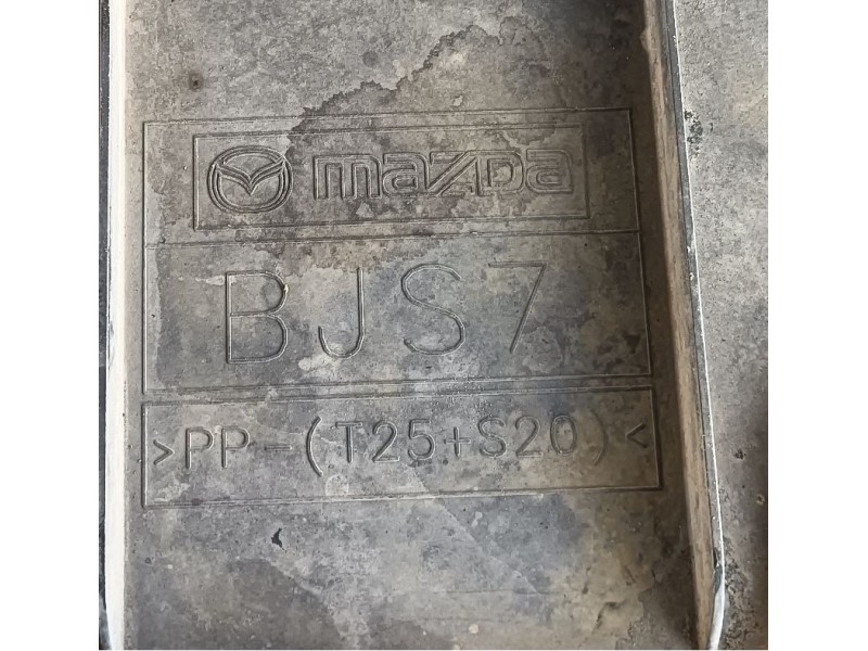 Recambio de cubrecarter para mazda 3 (bm, bn) 2.0 referencia OEM IAM   