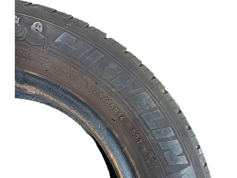 Recambio de neumatico para » otros... modelos referencia OEM IAM 175/65 R14 82T 2 MICHELIN