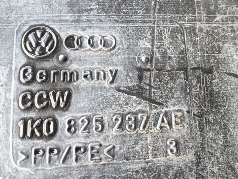 Recambio de cubrecarter para audi a3 (8p1) 1.9 tdi referencia OEM IAM   