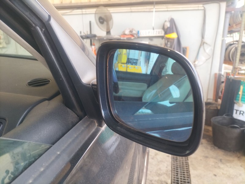 Recambio de retrovisor derecho para volkswagen golf iv (1j1) 1.9 tdi referencia OEM IAM   