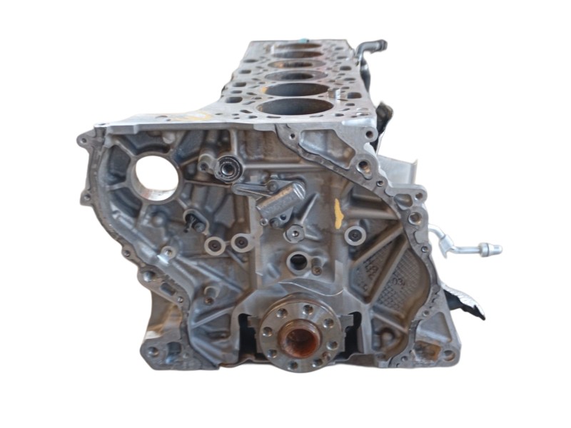 Recambio de bloque para bmw x5 (g05, f95) 30 d mild-hybrid xdrive referencia OEM IAM  779790503 