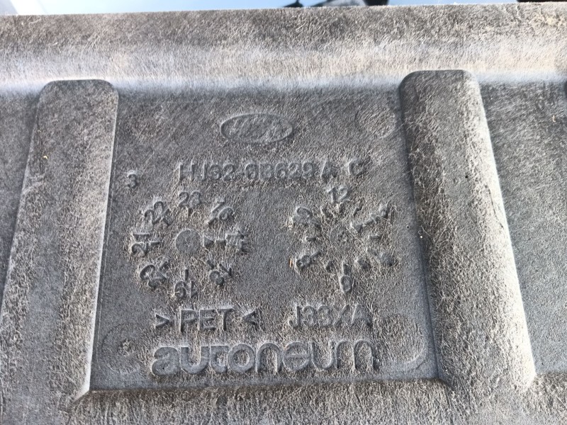 Recambio de cubrecarter para land rover discovery sport (l550) 2.0 d referencia OEM IAM   