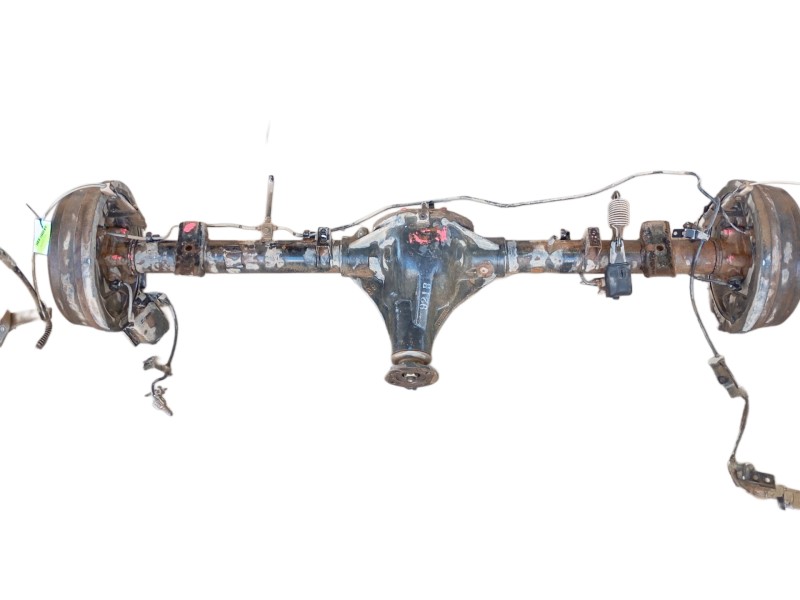 Recambio de puente trasero para nissan np300 pickup (d22) 2.5 dci 4x4 referencia OEM IAM  38311C6040 