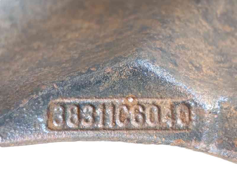 Recambio de puente trasero para nissan np300 pickup (d22) 2.5 dci 4x4 referencia OEM IAM  38311C6040 