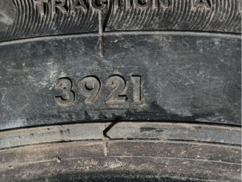 Recambio de neumatico para » otros... modelos referencia OEM IAM   