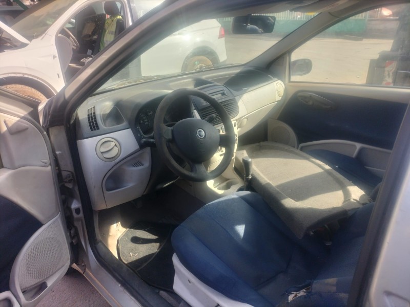 fiat punto (188_) del año 2003