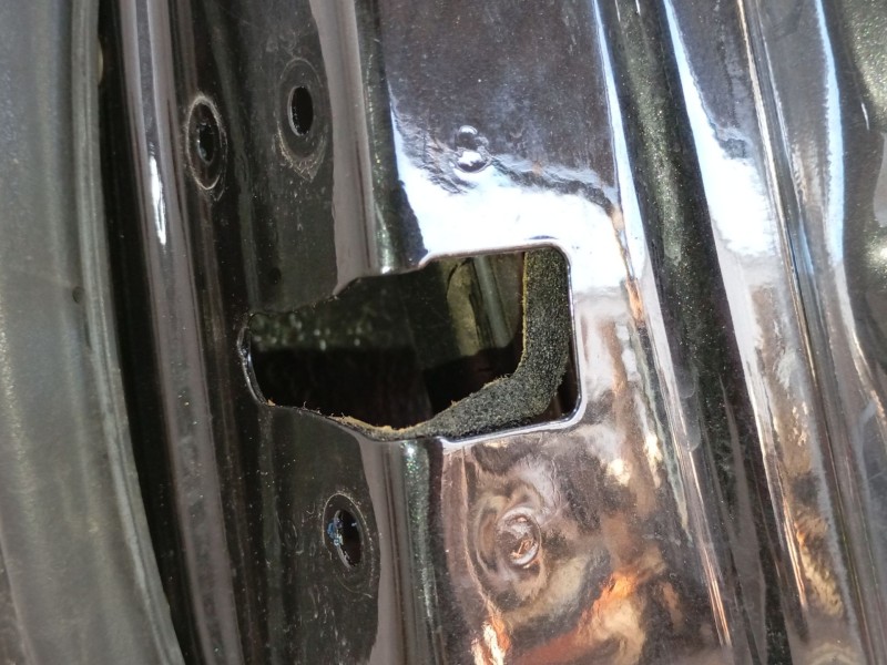 Recambio de puerta delantera izquierda para ssangyong rodius i 2.7 xdi referencia OEM IAM   