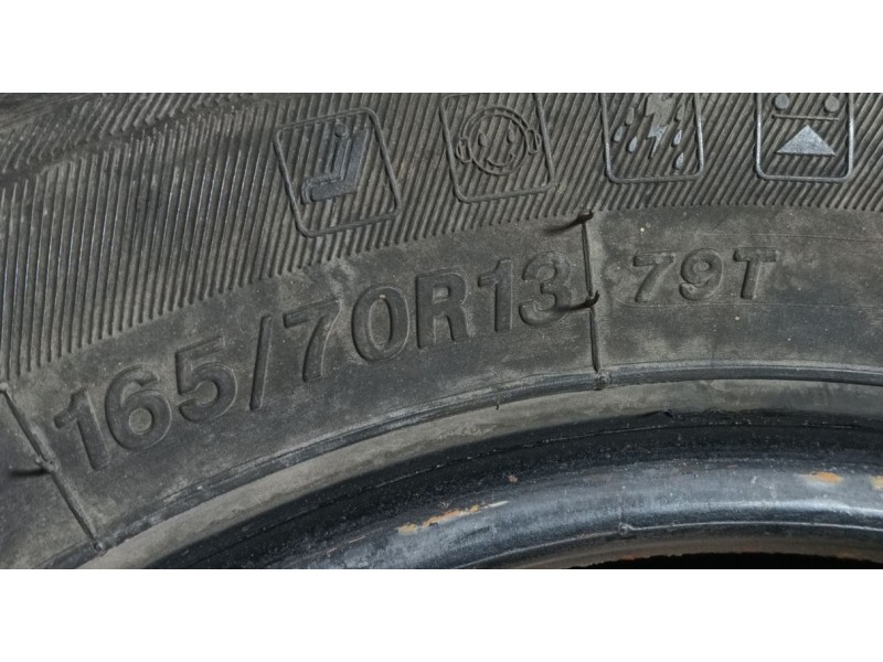 Recambio de neumatico para » otros... modelos referencia OEM IAM 165/70 R13 79T 2 CENTARA
