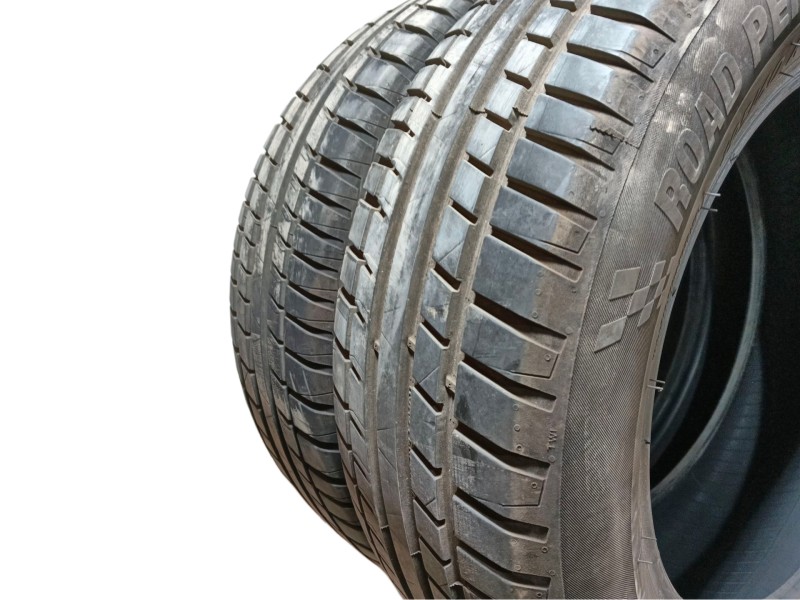 Recambio de neumatico para » otros... modelos referencia OEM IAM 195/60 R15 88H 2 RIKEN