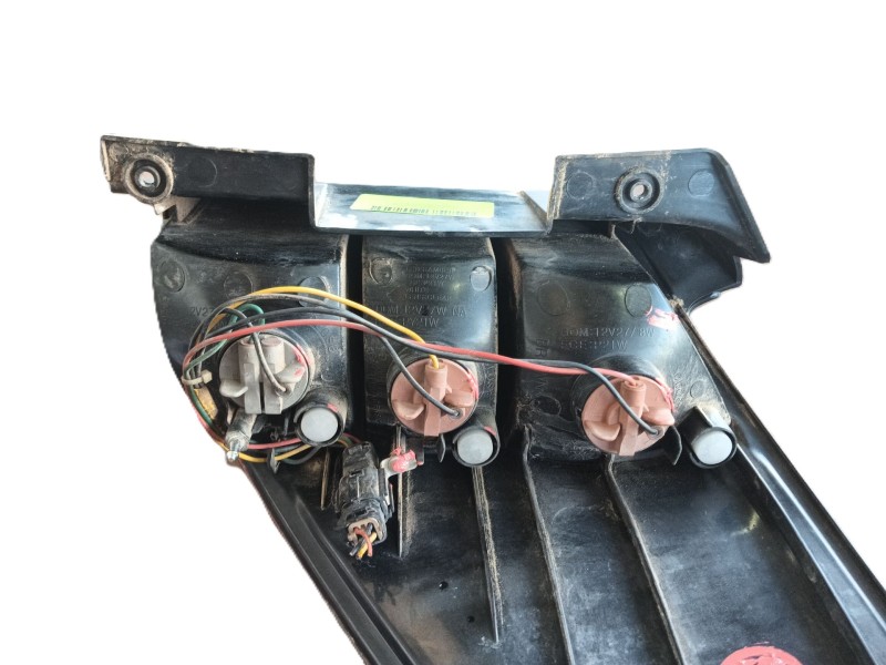 Recambio de piloto trasero izquierdo para ssangyong rodius i 2.7 xdi referencia OEM IAM   