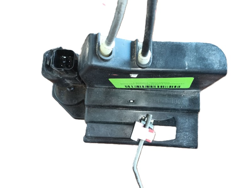 Recambio de cerradura puerta trasera derecha para ssangyong rodius i 2.7 xdi referencia OEM IAM   