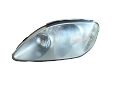 Recambio de faro izquierdo para ssangyong rodius i 2.7 xdi referencia OEM IAM   