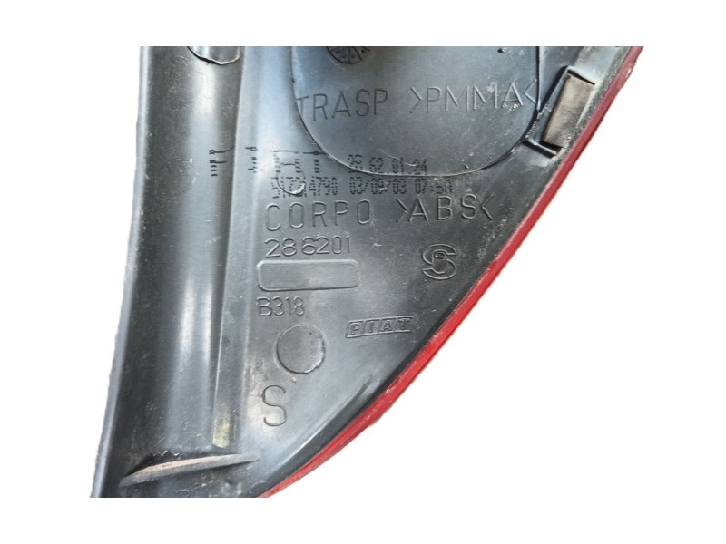 Recambio de piloto trasero izquierdo para fiat punto (188_) 1.3 jtd 16v referencia OEM IAM   