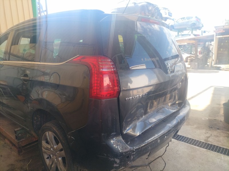 peugeot 5008 (0u_, 0e_) del año 2012