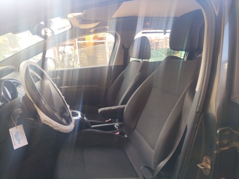 peugeot 5008 (0u_, 0e_) del año 2012