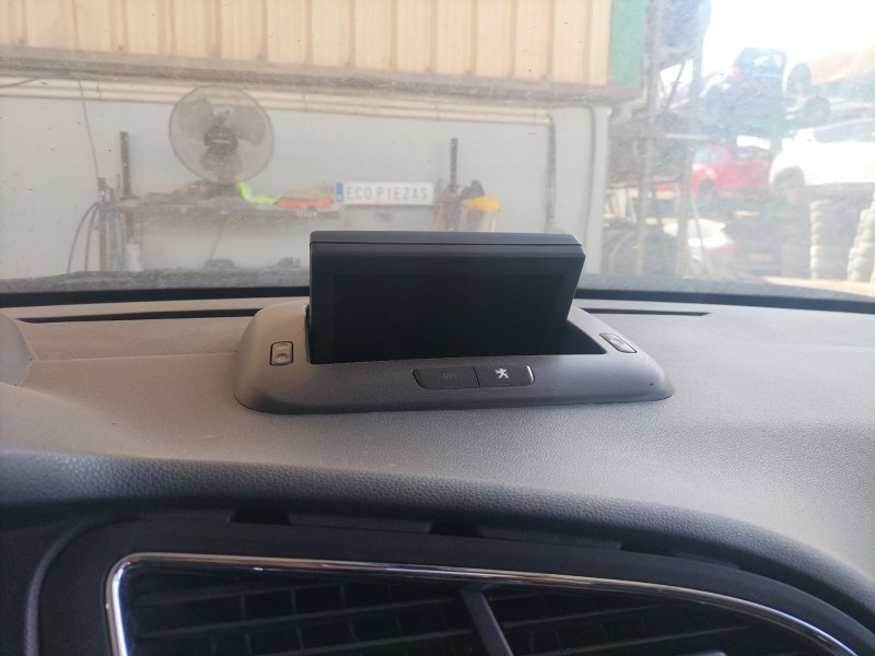 peugeot 5008 (0u_, 0e_) del año 2012