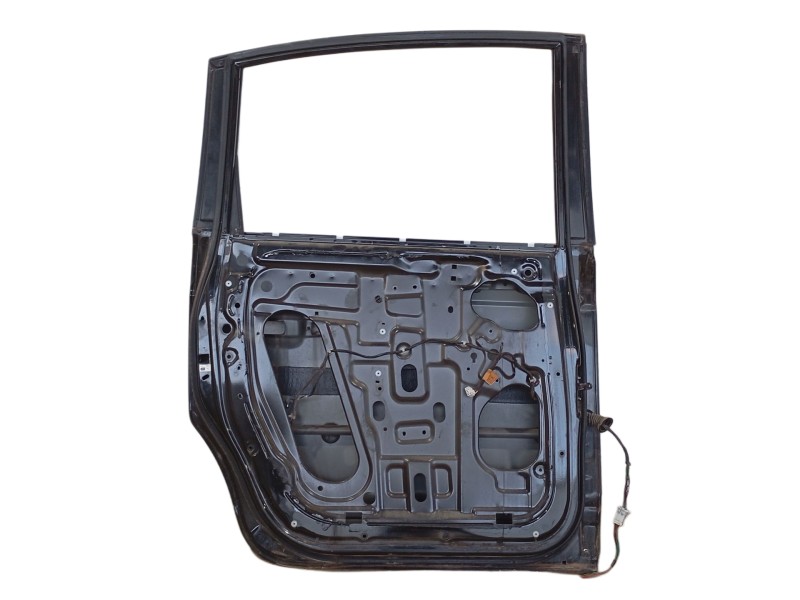 Recambio de puerta trasera izquierda para ssangyong rodius i 2.7 xdi referencia OEM IAM   