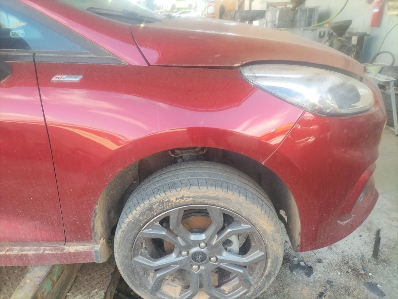 Recambio de aleta delantera derecha para ford fiesta vii (hj, hf) 1.0 ecoboost referencia OEM IAM   