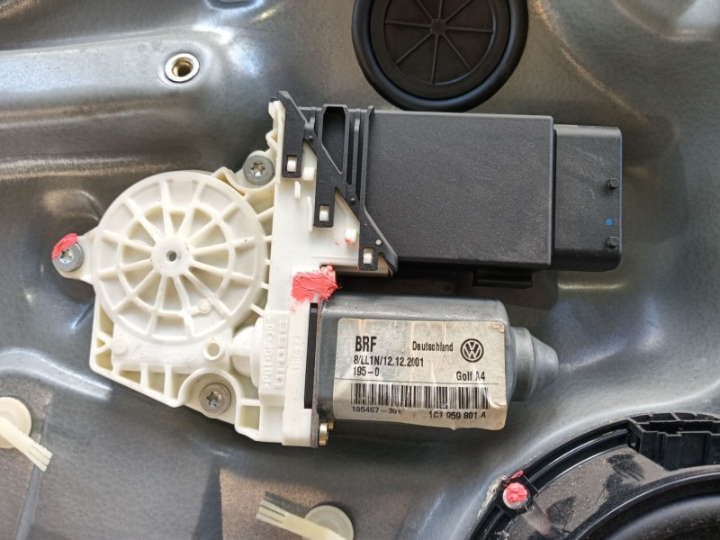 Recambio de elevalunas delantero izquierdo para volkswagen golf iv (1j1) 1.9 tdi referencia OEM IAM   