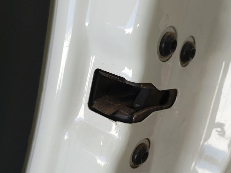 Recambio de puerta delantera derecha para fiat 500 (312_) 1.2 (312axa1a) referencia OEM IAM 52011898  