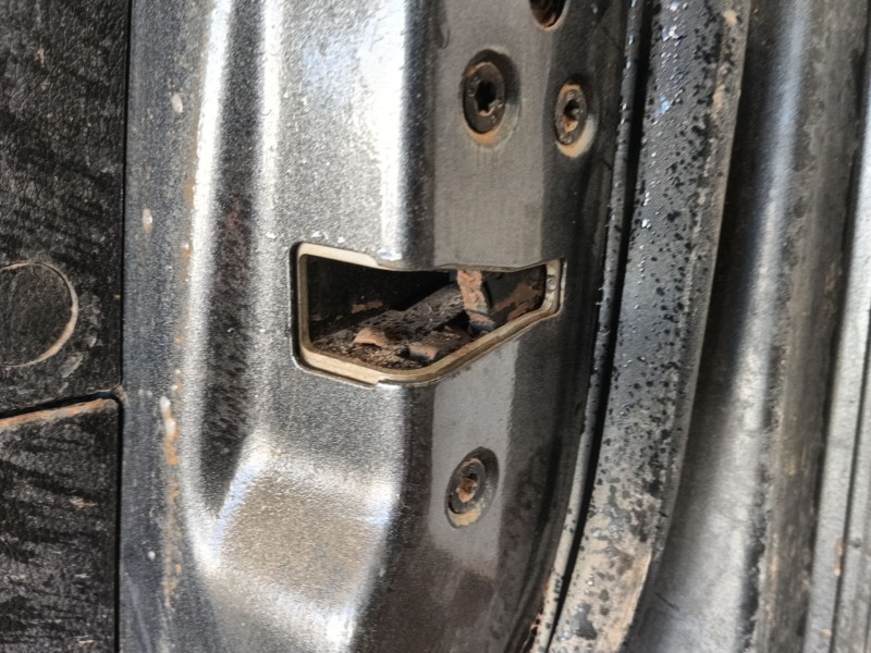 Recambio de puerta delantera derecha para ford c-max ii (dxa/cb7, dxa/ceu) 1.5 tdci referencia OEM IAM 2387617  