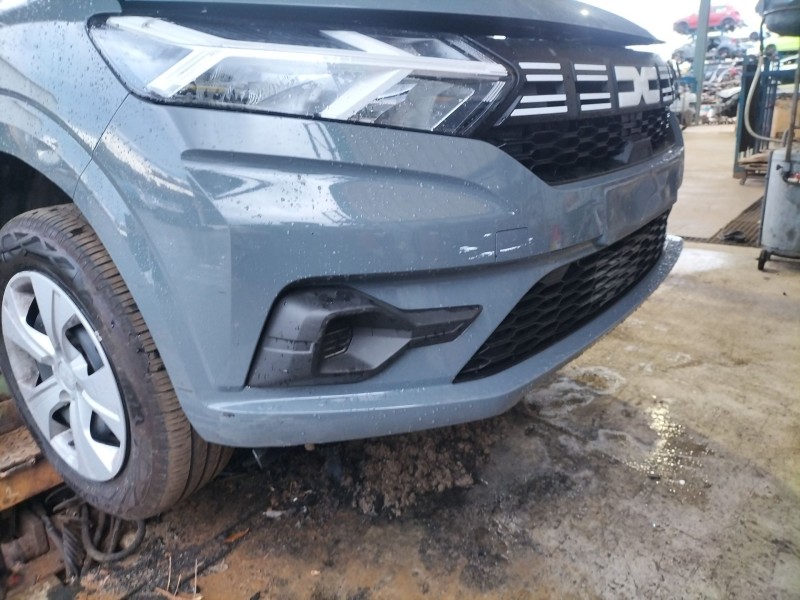 Recambio de paragolpes delantero para dacia sandero iii 1.0 tce 90 referencia OEM IAM   