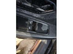 Recambio de mando elevalunas delantero izquierdo para dacia sandero iii 1.0 tce 90 referencia OEM IAM   