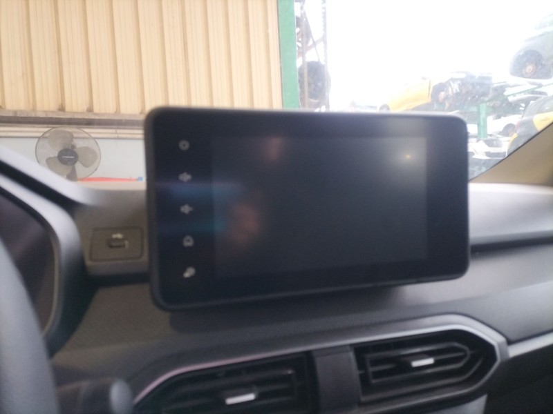 Recambio de sistema audio / radio cd para dacia sandero iii 1.0 tce 90 referencia OEM IAM   