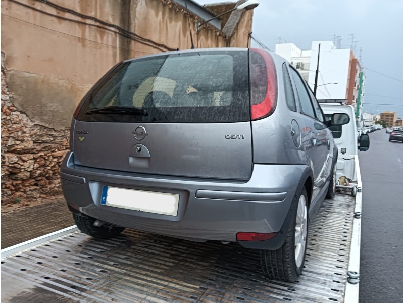 opel corsa c (x01) del año 2006