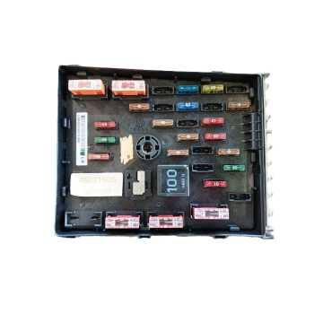 CAJA RELES / FUSIBLES 3C0937125 1K0937132F 