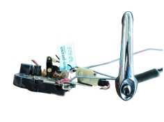 Recambio de cerradura puerta delantera derecha para chrysler pt cruiser descapotable 2.4 gt referencia OEM IAM   