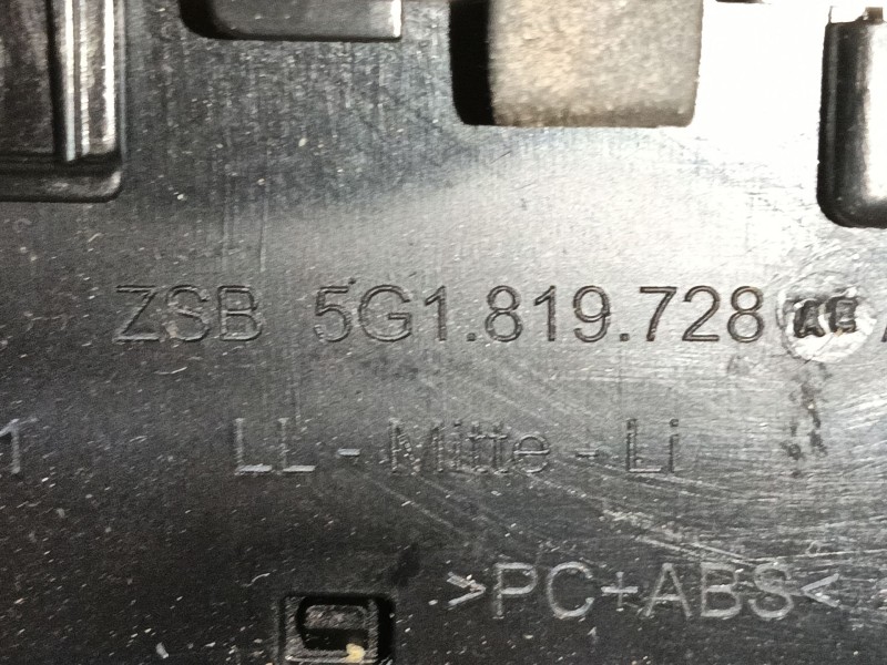 Recambio de rejilla aireadora para volkswagen golf vii lim. (bq1) advance referencia OEM IAM 5G1819728AGEVO 1355D302221 