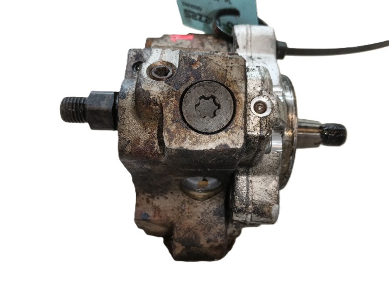 Recambio de bomba inyeccion para bmw 7 (e65, e66, e67) 730 ld referencia OEM IAM 13518511824  