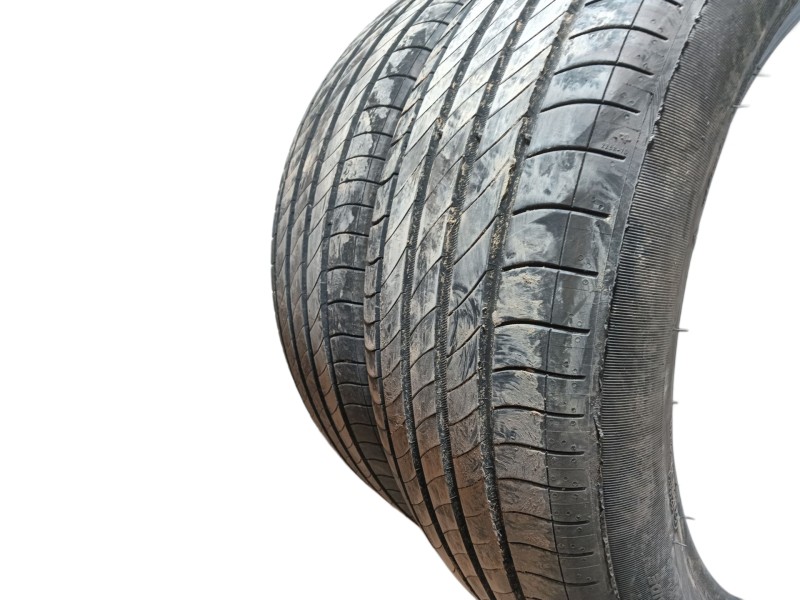 Recambio de neumatico para » otros... modelos referencia OEM IAM 215/50 R18 92W 2 MICHELIN