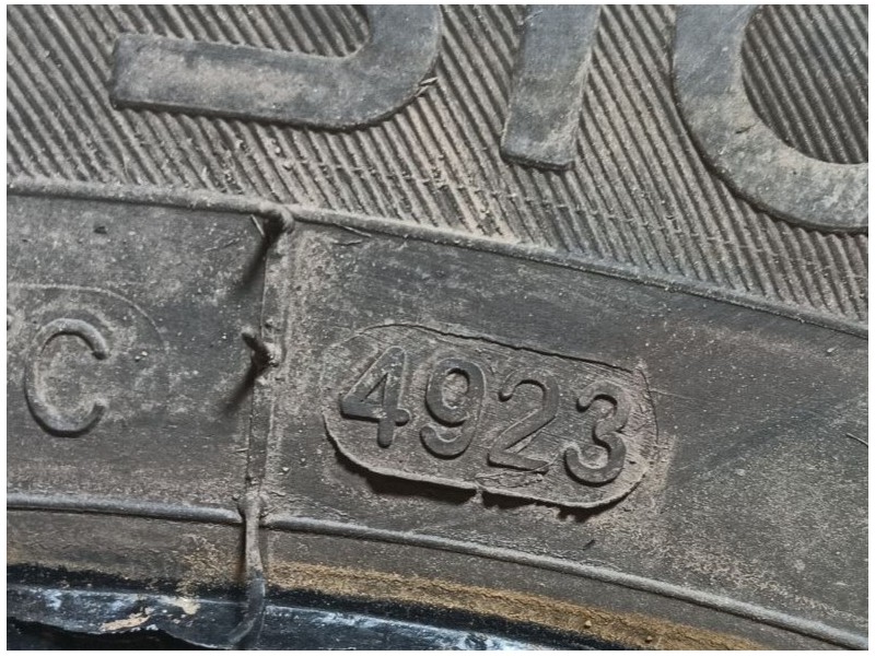 Recambio de neumatico para » otros... modelos referencia OEM IAM   