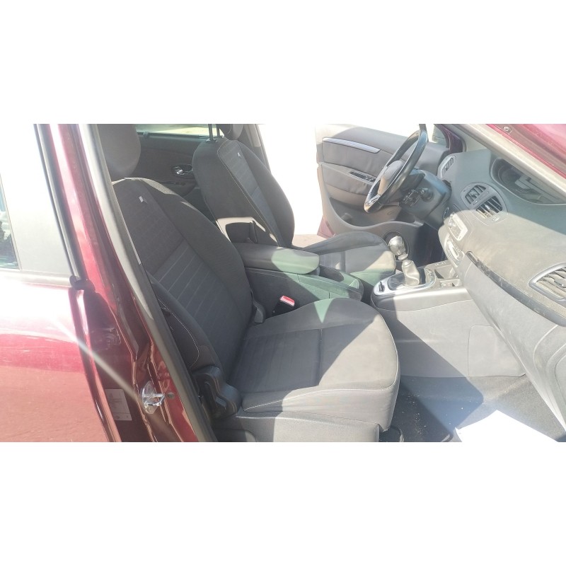 Recambio de asiento trasero derecho para renault grand scénic iii (jz0/1_) 1.5 dci referencia OEM IAM   