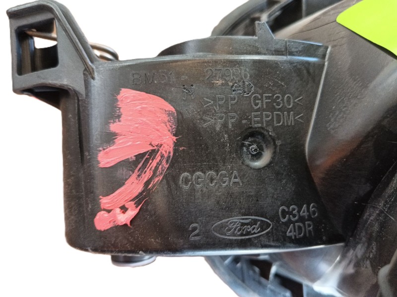 Recambio de tapa exterior combustible para ford focus iii 1.6 ti referencia OEM IAM   