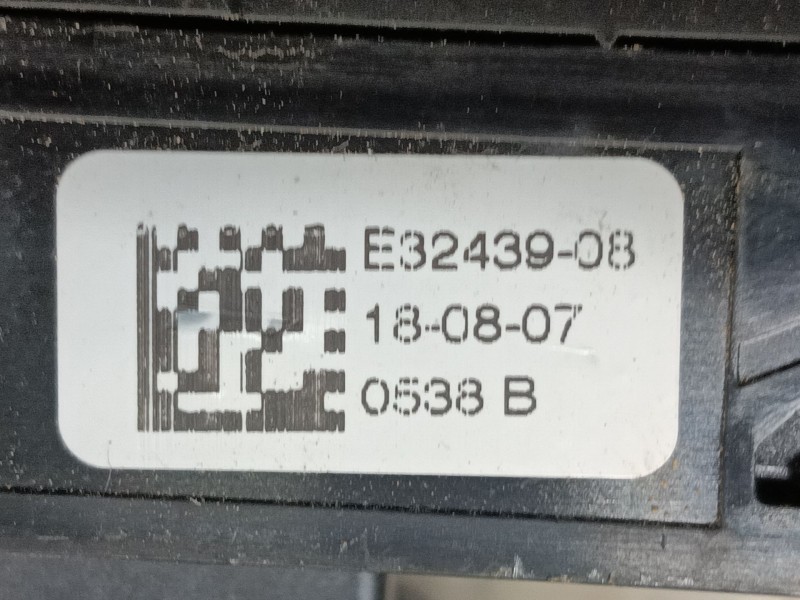 Recambio de mando elevalunas delantero izquierdo para renault megane iv hatchback (b9a/m/n_) 1.3 tce 140 (b9nb) referencia OEM I