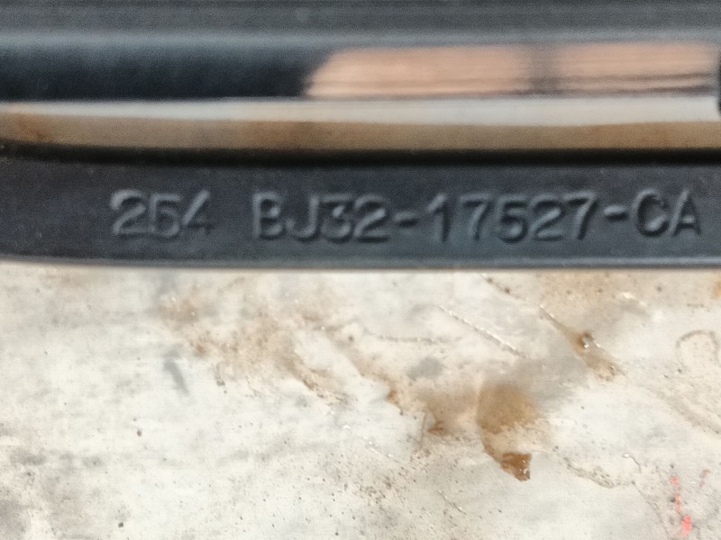 Recambio de brazo limpia delantero derecho para land rover range rover evoque (l538) 2.2 d 4x4 referencia OEM IAM LR027683 BJ321