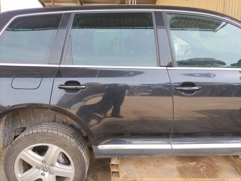 Recambio de puerta trasera derecha para volkswagen touareg (7la, 7l6, 7l7) 3.0 v6 tdi referencia OEM IAM   
