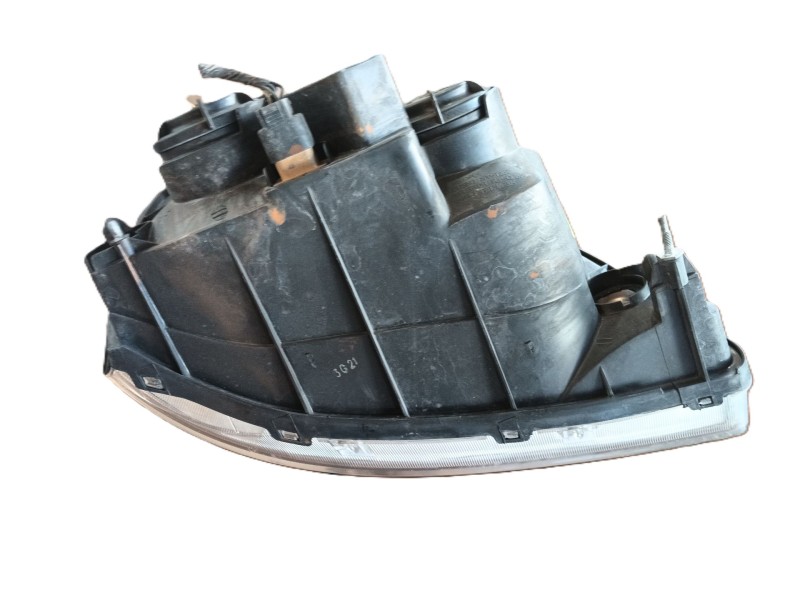 Recambio de faro izquierdo para chevrolet nubira sedán 1.8 referencia OEM IAM   