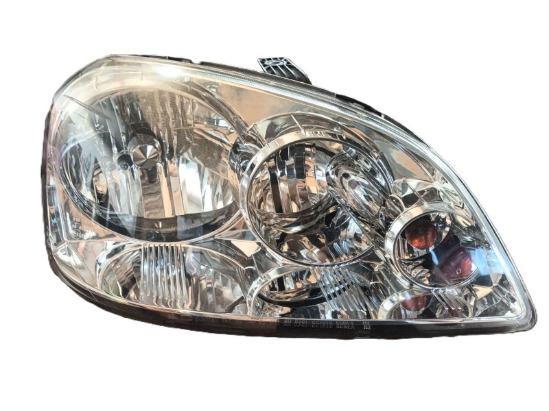 Recambio de faro derecho para chevrolet nubira sedán 1.8 referencia OEM IAM   