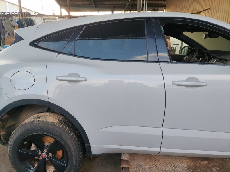Recambio de puerta trasera derecha para jaguar e-pace (x540) 2.0 d180 awd referencia OEM IAM   