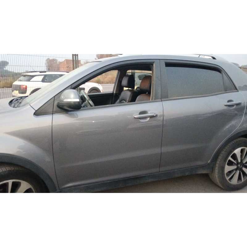 Recambio de puerta delantera izquierda para ssangyong korando (ck) 2.0 e-xdi referencia OEM IAM 6201134106  