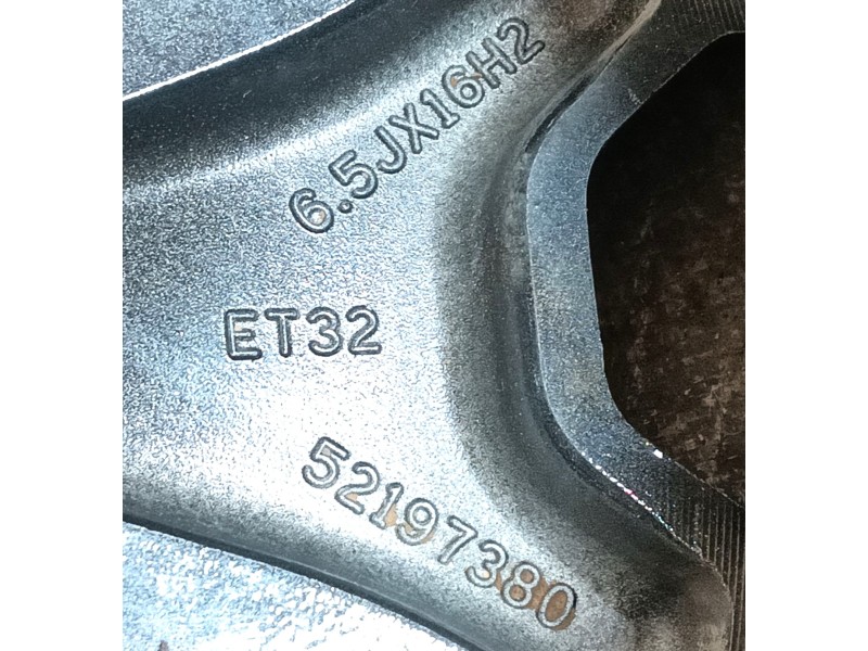 Recambio de llanta para jeep  avenger (j2) 1.2 turbo gasolina 1199ccm 101cv 74kw referencia OEM IAM   